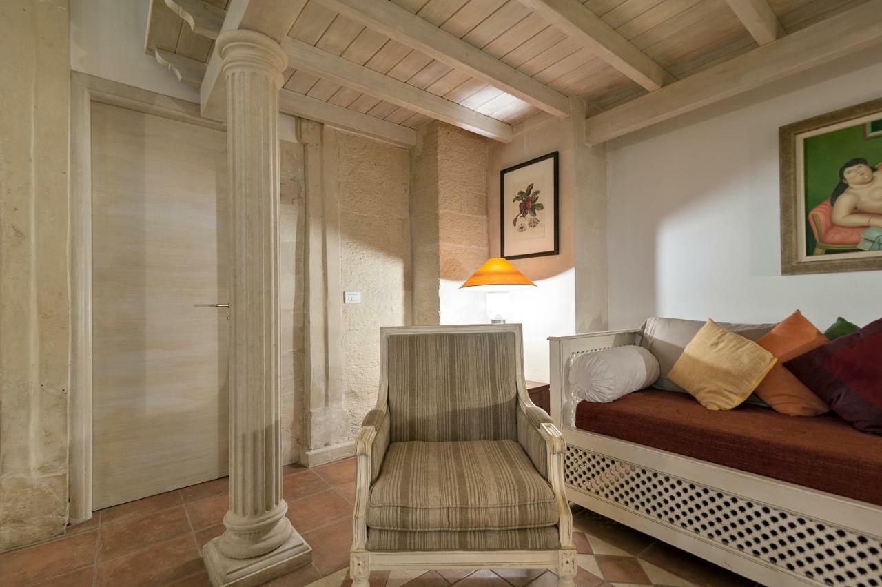 Suite Dei Baroni Lecce Exterior photo