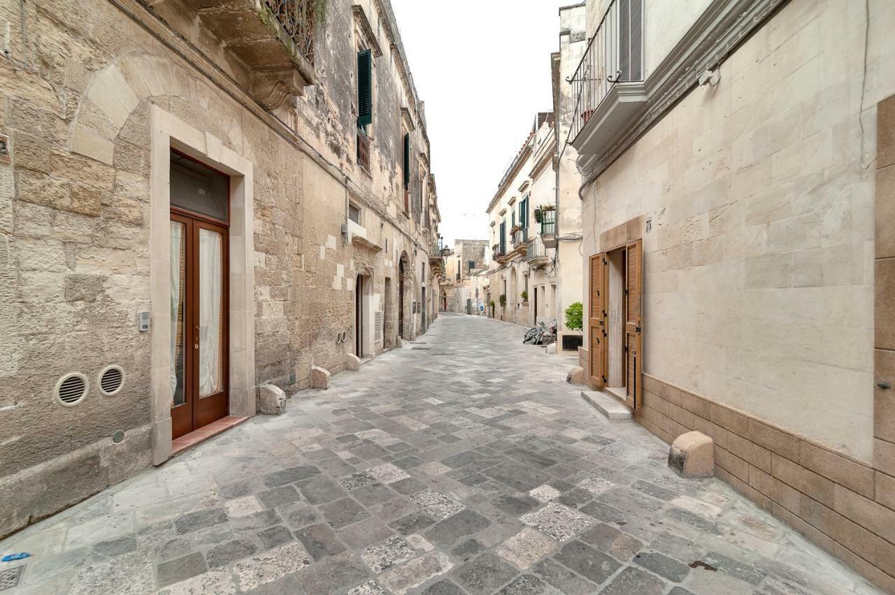 Suite Dei Baroni Lecce Exterior photo